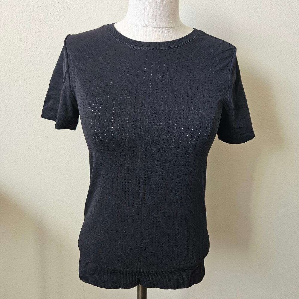 Lululemon Breeze By Short Sleeve *Squad
Black / Black Small